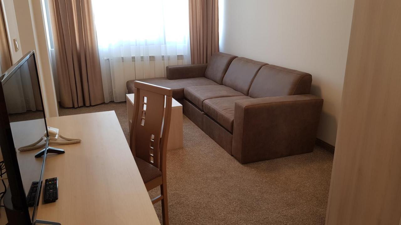 Sps Hotel Plovdiv Luaran gambar