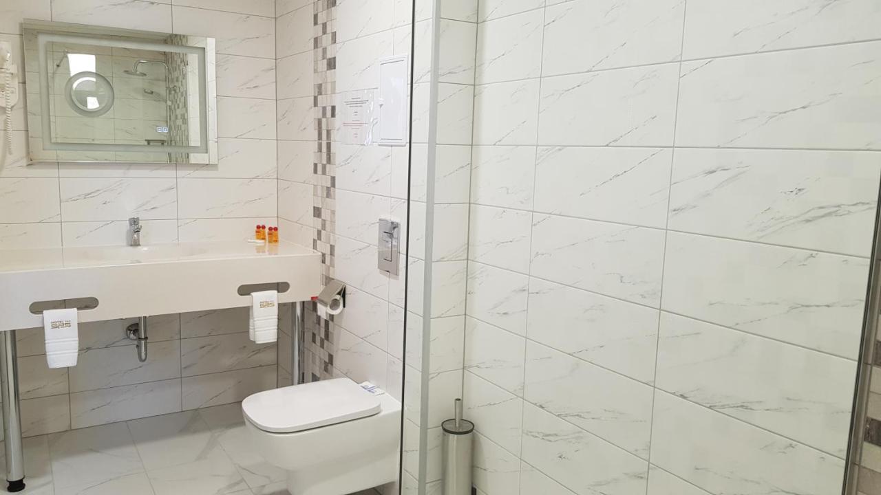 Sps Hotel Plovdiv Luaran gambar