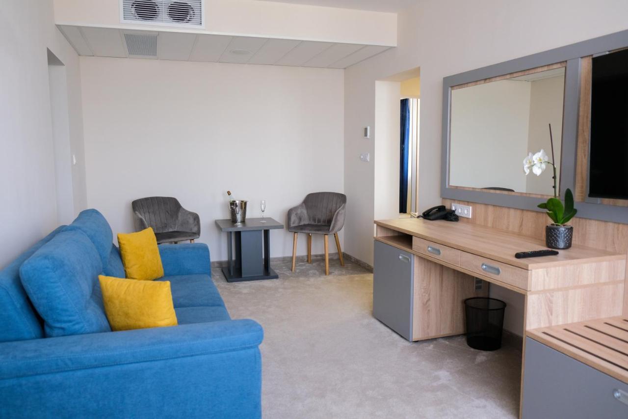Sps Hotel Plovdiv Luaran gambar