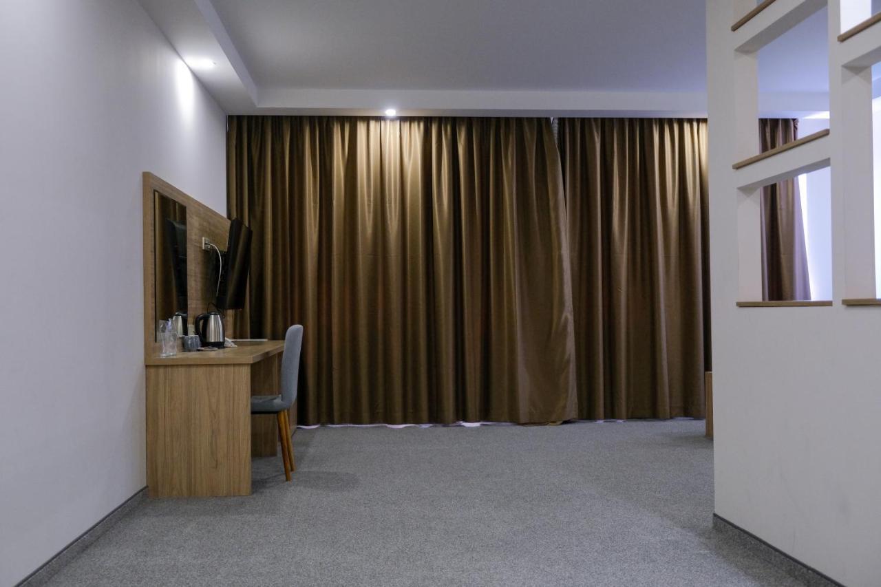 Sps Hotel Plovdiv Luaran gambar